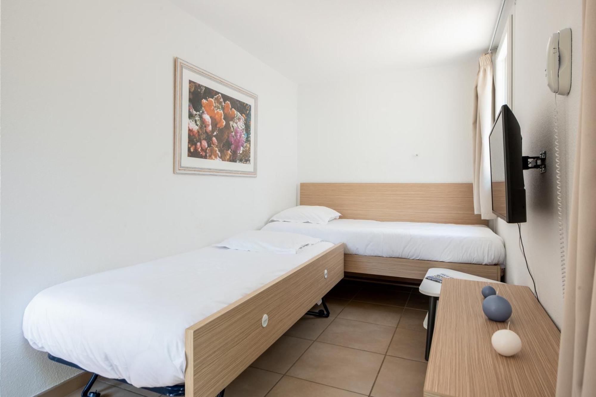Comfort Aparthotel Mandelieu La Napoule Village Exterior foto